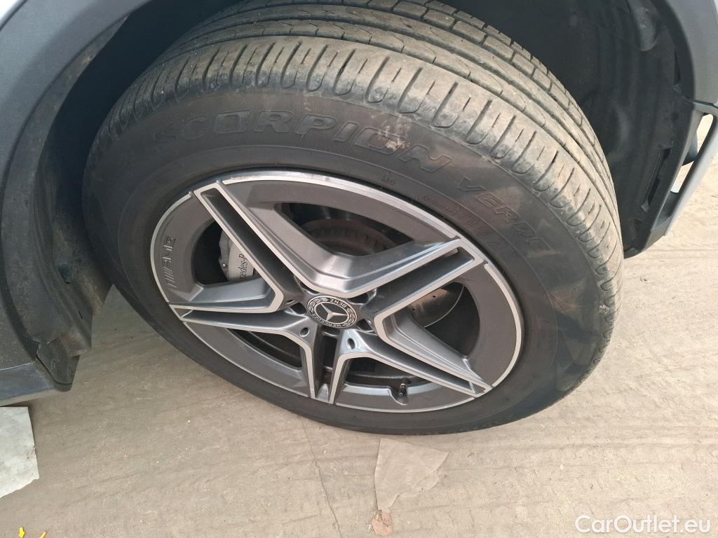  Mercedes  G-Klasee MERCEDES-BENZ GLC Coupe / 2019 / 5P / Coupé GLC 300 e AMG Line 4Matic #1