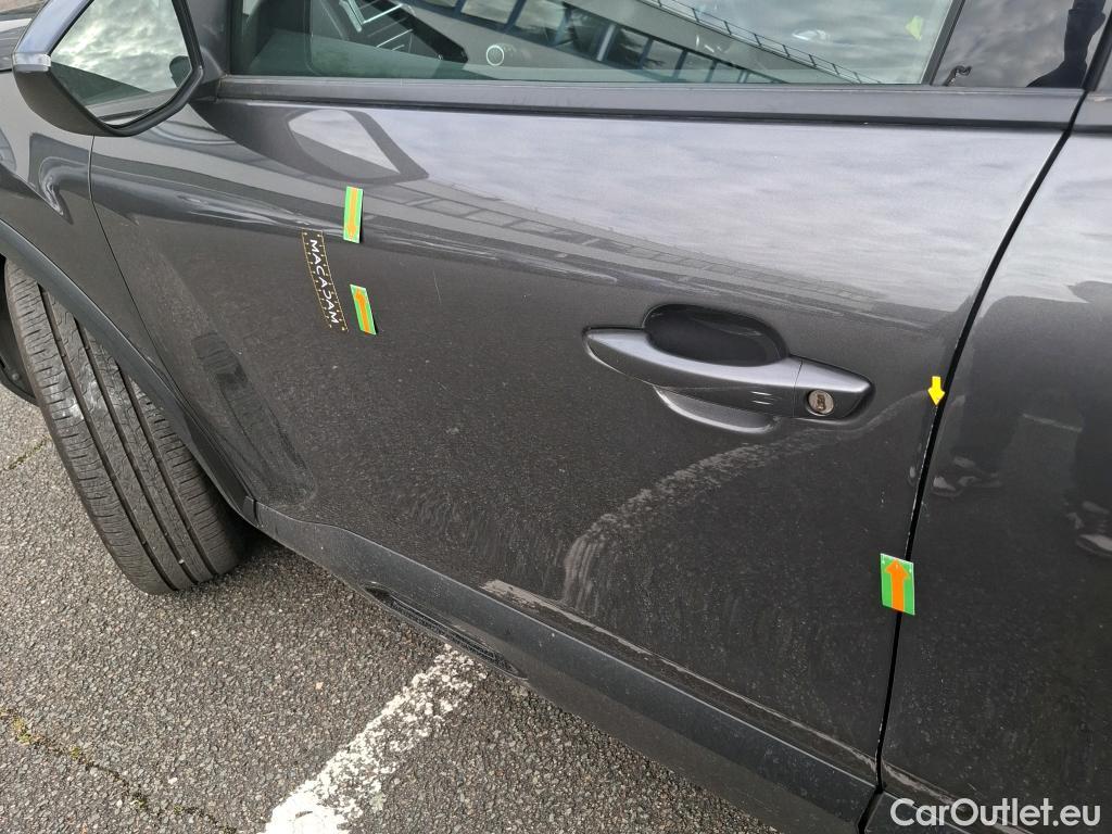  Citroen  C4  Berline Feel Pack 1.2 PureTech 130CV BVM6 E6d #8