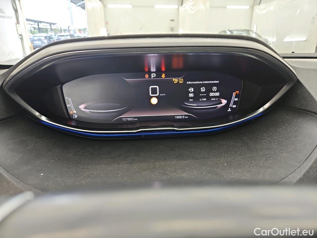  Peugeot  3008 PEUGEOT  / 2020 / 5P / SUV BlueHDi 130 S&S EAT8 GT Pack #81