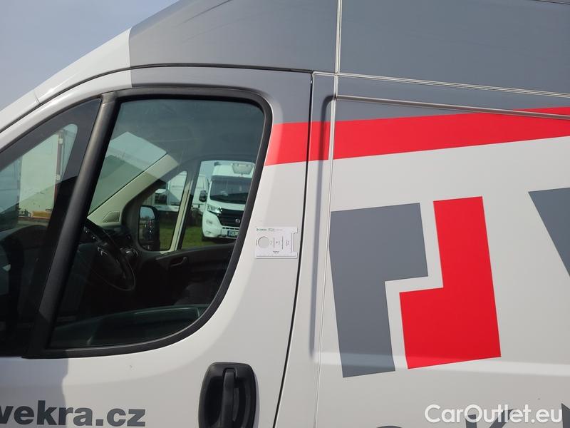  Citroen  Jumper  ChassisCab  (2014->) 2.2BHDi 33 L2H2 140 4d #2