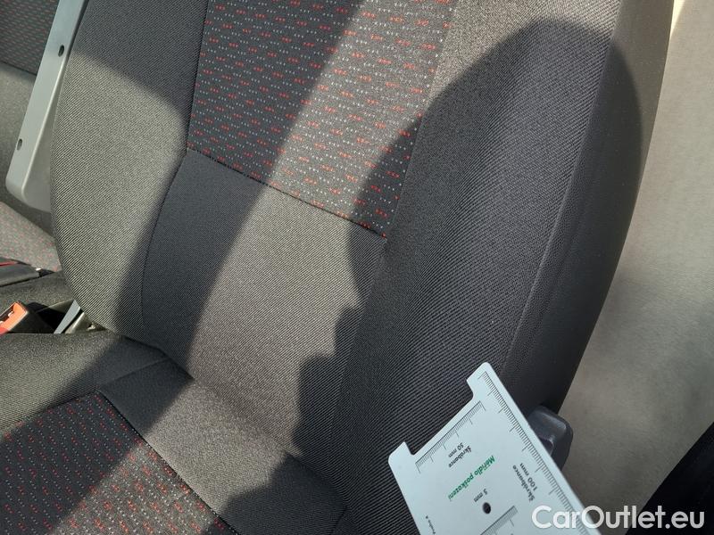 Citroen  Jumper  ChassisCab  (2014->) 2.2BHDi 33 L2H2 140 4d #10