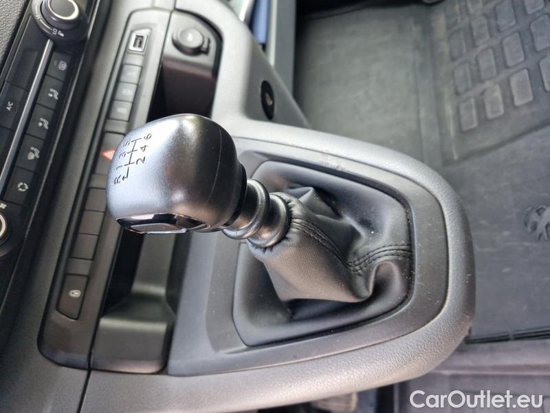  Peugeot  Expert  Traveller  (2016) Exp.Com.2.0BHDi 150 L3 4d #6