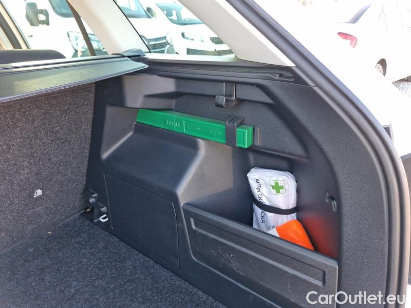  Skoda  Fabia  (PJ3) (2021) Com.1.0TSI 70 Ambition 5d #6