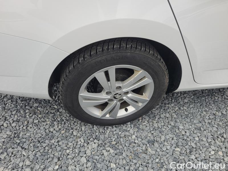  Skoda  Fabia  Combi (2015) Com.1.0TSI 70 Ambition 5d #5