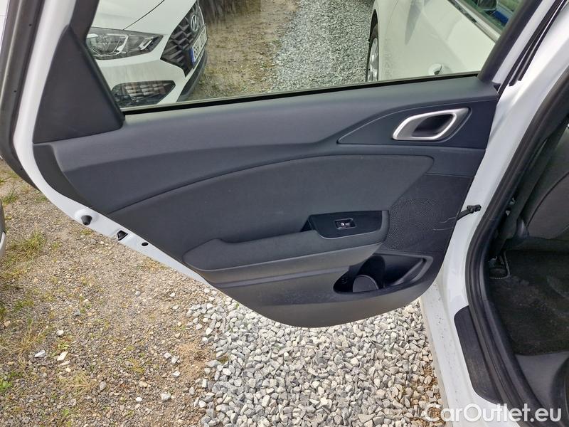  KIA  Cee'd Ceed Sportswagon (2018->) Ceed SW 1.5 T-GDI 118 Top AT #14
