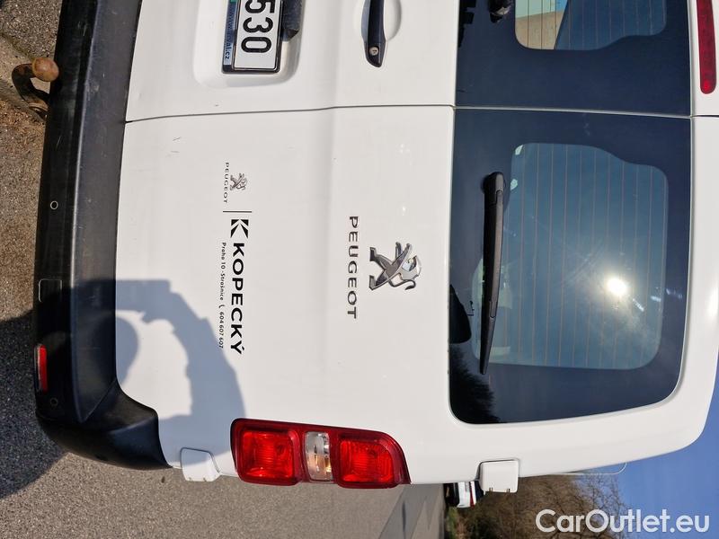 Peugeot  Expert  Traveller  (2016) Exp.Com.2.0BHDi 150 L3 4d #11