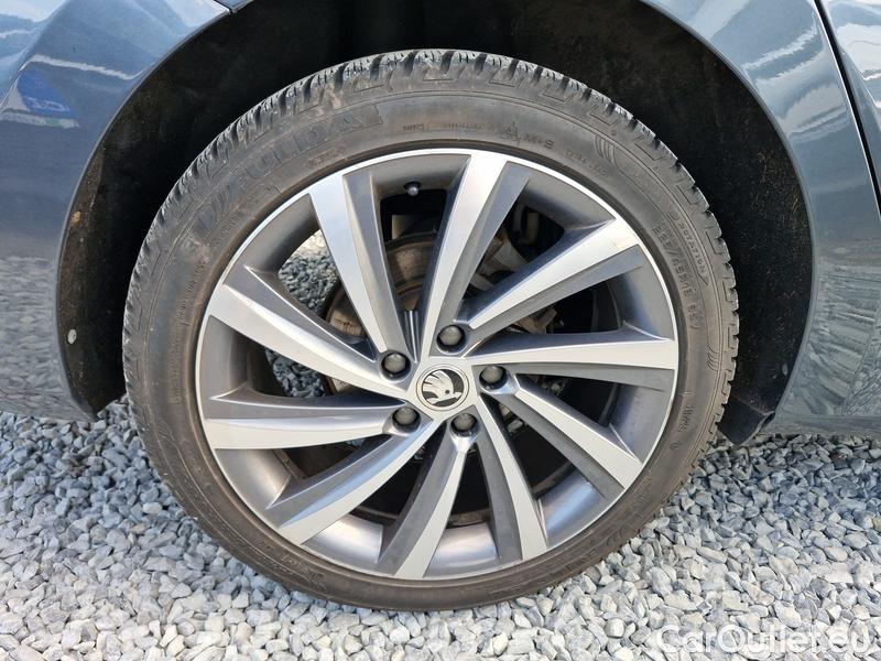  Skoda  Octavia  Combi (NX3)(2020) Oct.Combi 1.5TSI 110 Style #9