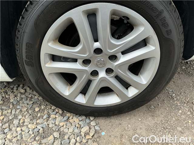  Opel  Astra ST 1.5CDTi 77 Edition 5d #12