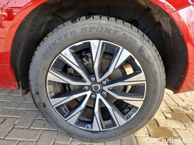  Volvo  XC60  (2008)  B5 Plus Dark AT 5d #5
