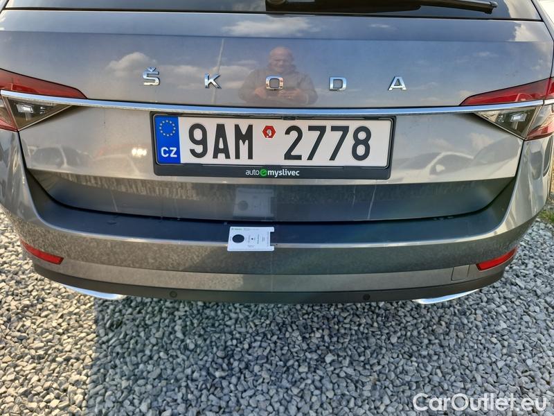  Skoda  Superb  Combi (3T5)(2010) Su.com.2.0TDI 147 4x4 L&K Aut #9