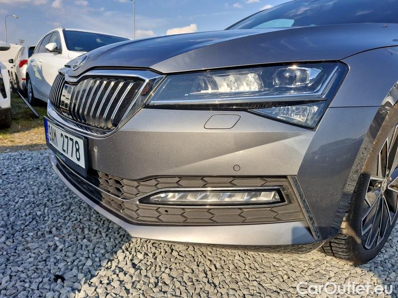  Skoda  Superb  Combi (3T5)(2010) Su.com.2.0TDI 147 4x4 L&K Aut #3