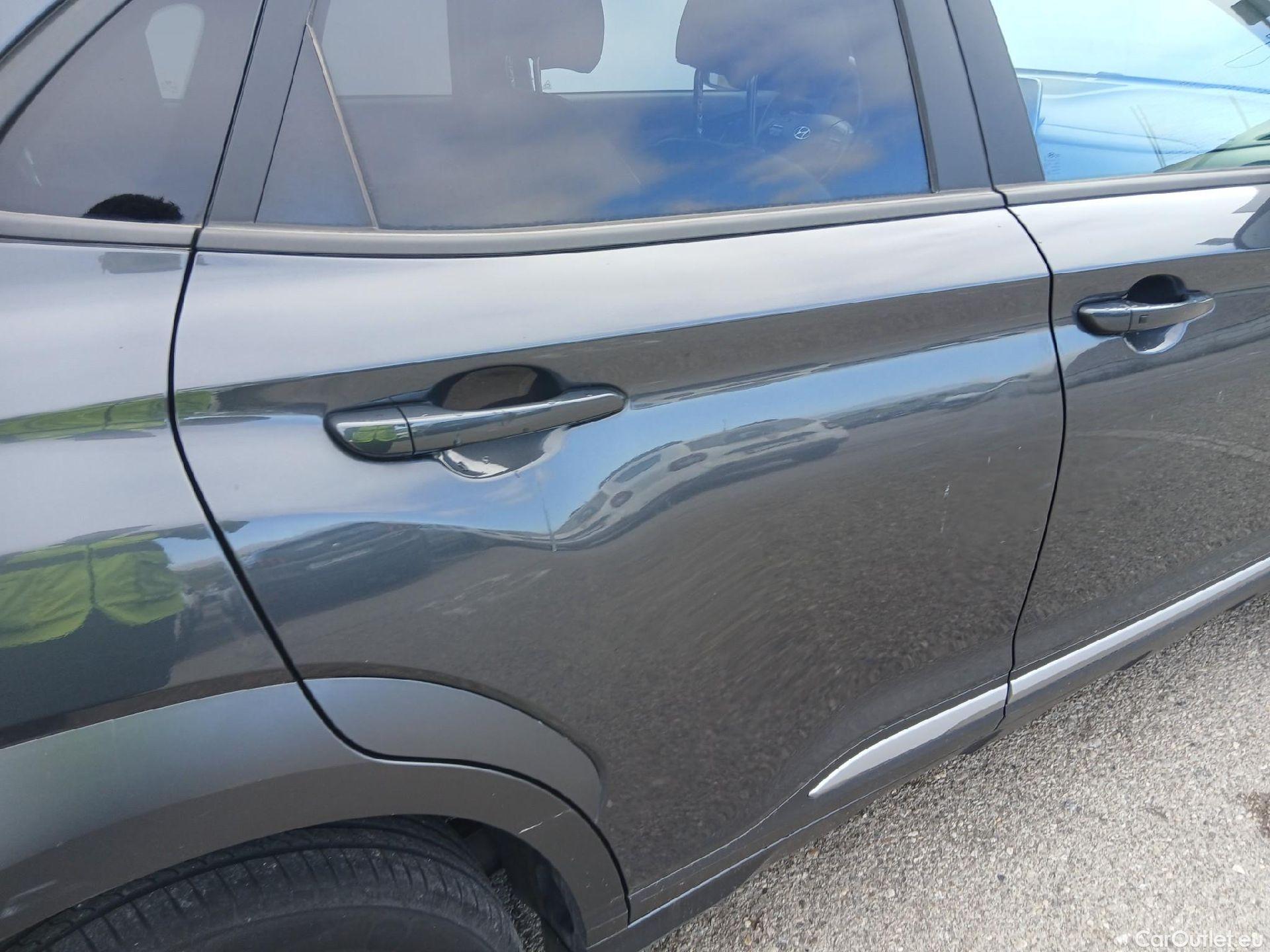  Hyundai  Konna HYUNDAI Kona / 2017 / 5P / todoterreno 1.6 GDI HEV Tecno Red DT #26