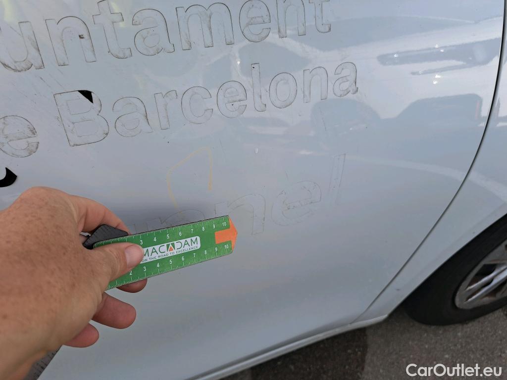  KIA  Cee'd KIA Ceed / 2018 / 5P / berlina con portón 1.0 T-GDi 88kW (120CV) Concept #16