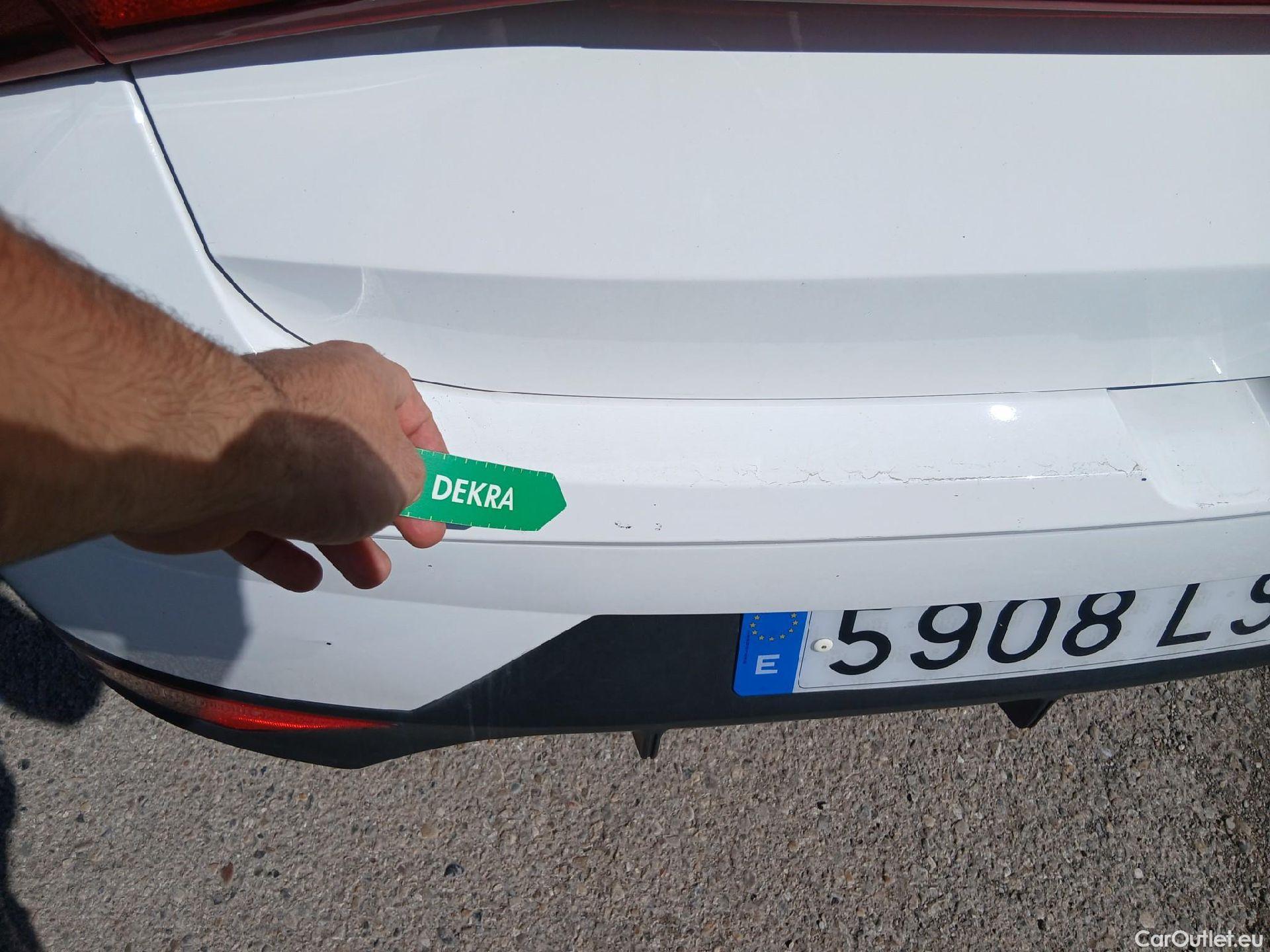  Hyundai  i20 HYUNDAI  1.0 TGDI 100 CV Essence #25