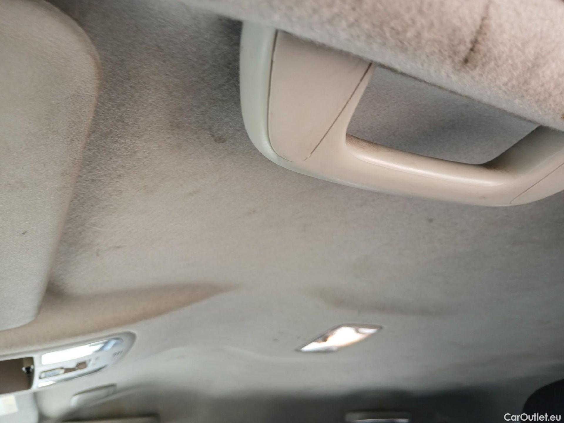  Toyota  Hilux TOYOTA  / 2020 / 4P / pickup 2.4 D-4D Cabina Doble GX Plus #14