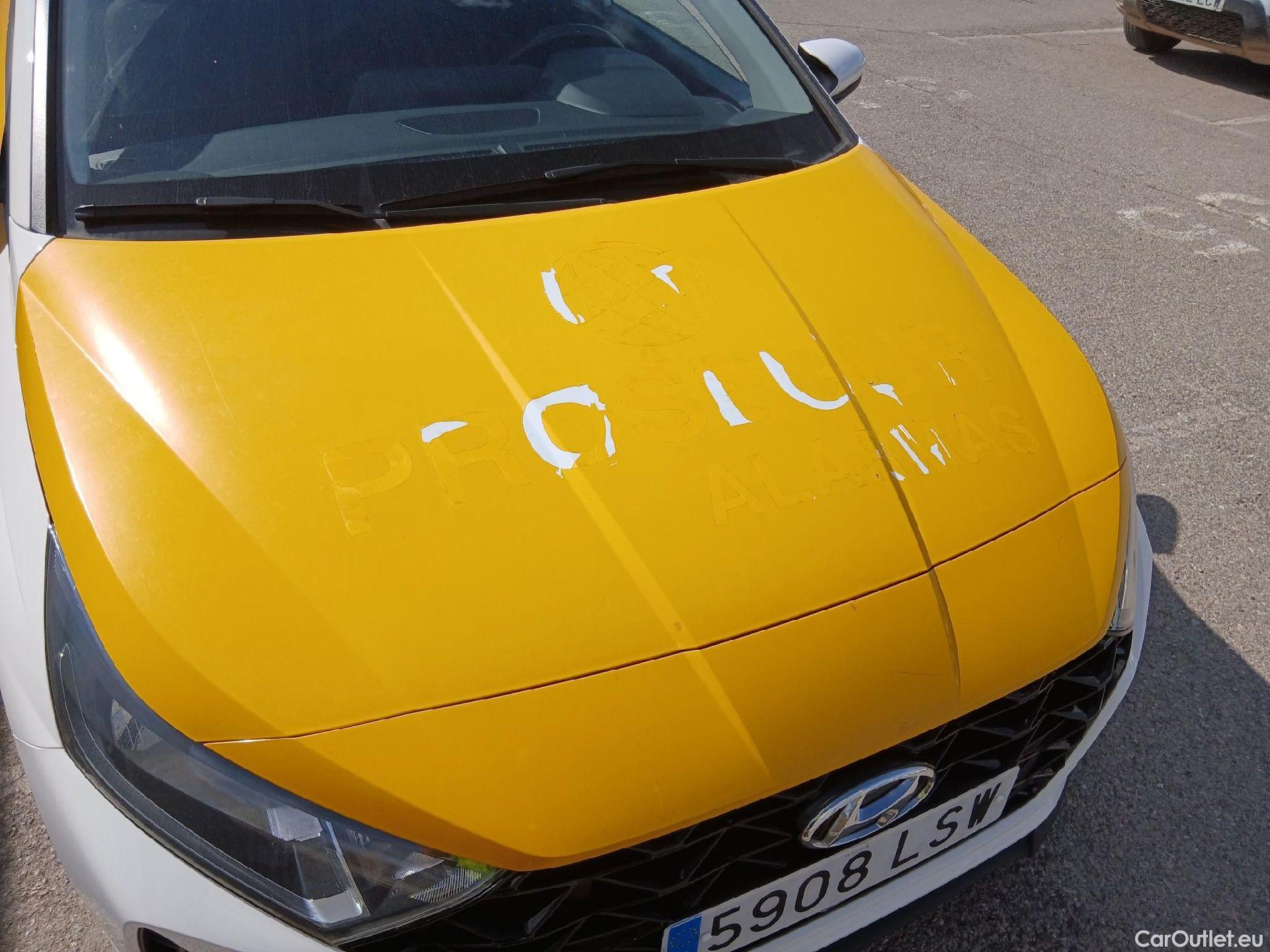  Hyundai  i20 HYUNDAI  1.0 TGDI 100 CV Essence #4