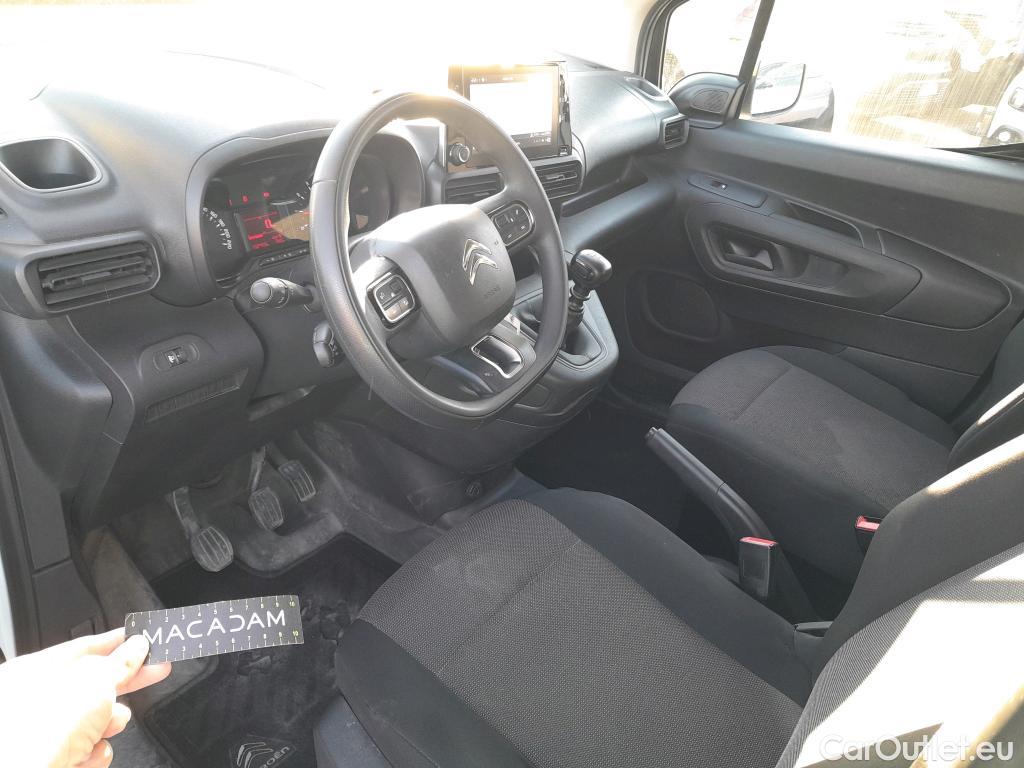  Citroen  Berlingo CITROEN  / 2018 / 3P / furgón derivado de turismo Talla M BlueHDi 100 CONTROL (AC2) #9