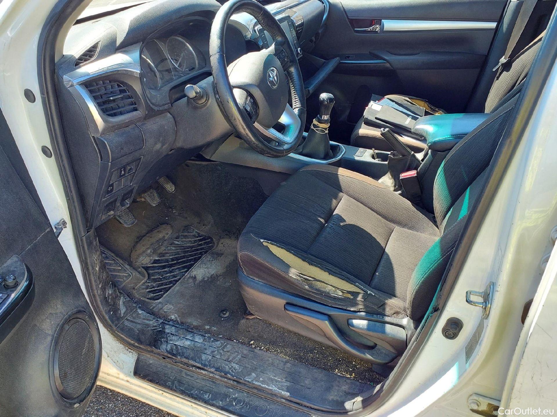  Toyota  Hilux TOYOTA  pickup 2.4 D-4D Cabina Doble GX Plus 150 CV #2