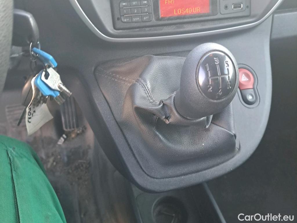  Renault  Kangoo RENAULT  Furgón/2013/3P/furgón derivado de turismo Profesional dCi 55 kW (75 CV) #36