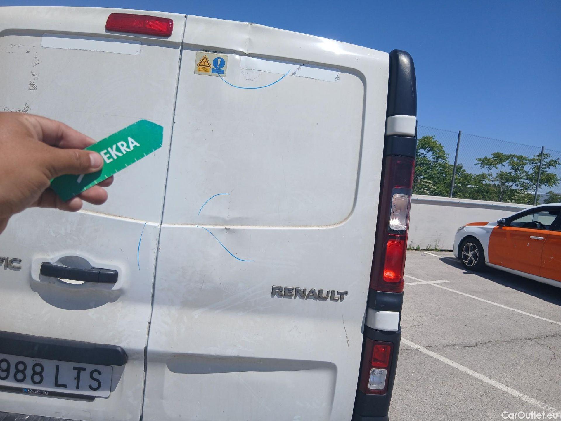  Renault  Trafic RENAULT  / 2019 / 4P / furgón Furgón 29 L2H1 Energy BluedCi 107 kW #34