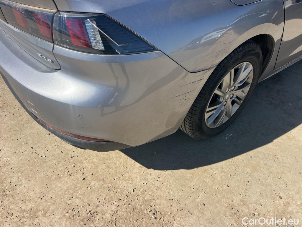  Peugeot  508 PEUGEOT  / 2018 / 5P / berlina con portón 5P Active Pack BlueHDi 130 S&S EAT8 (AC2) #22