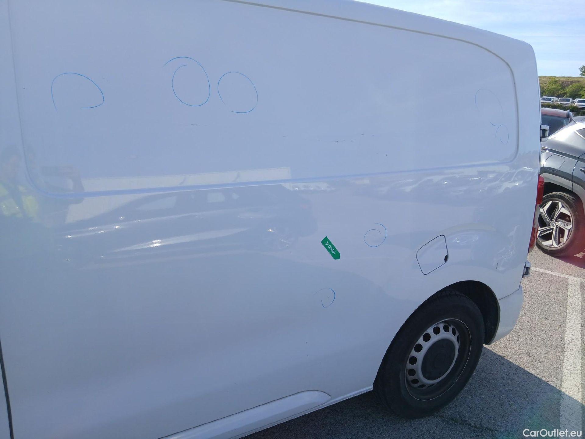  Fiat  Scudo FIAT  / 2021 / 4P / furgón Furgón L2 120cv MT6 Business (AC) #15