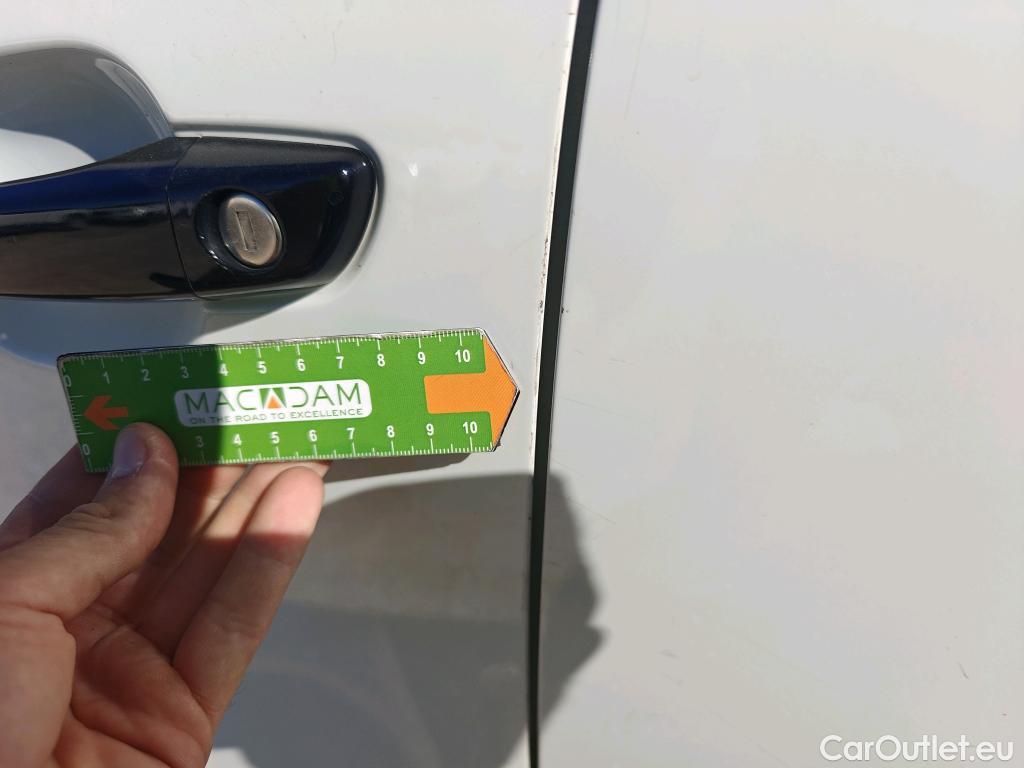  Citroen  C4 CITROEN  BlueHdi 110 S&S Live Pack / 5P  #6