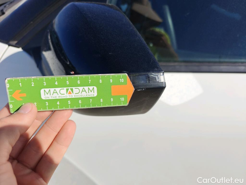  Citroen  C4 CITROEN  BlueHdi 110 S&S Live Pack / 5P  #38