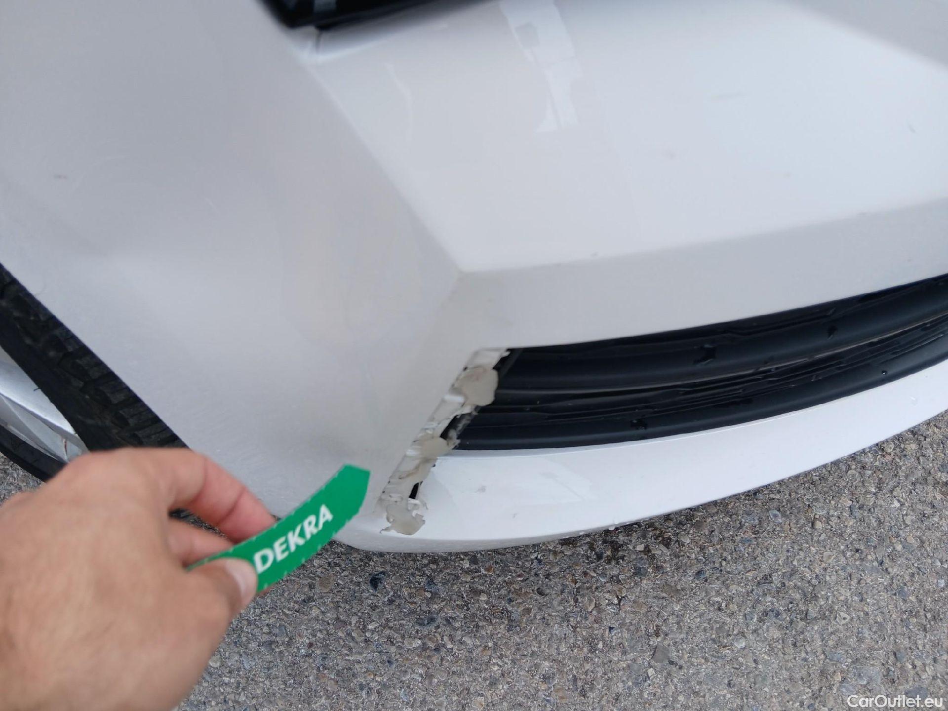  Skoda  Scala SKODA  / 2019 / 5P / berlina con portón 1.0 TGI 66KW (90CV) Active #3