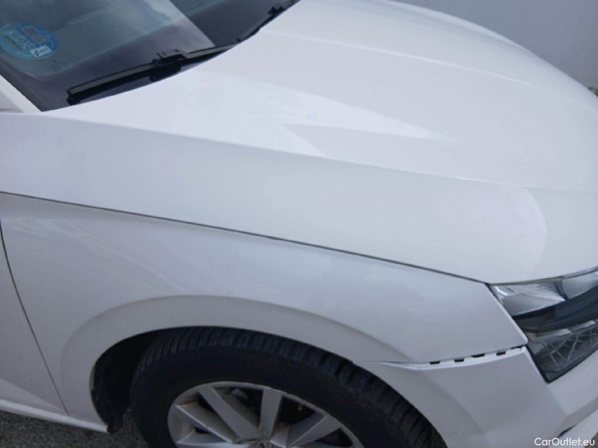  Skoda  Scala SKODA  / 2019 / 5P / berlina con portón 1.0 TGI 66KW (90CV) Active #25