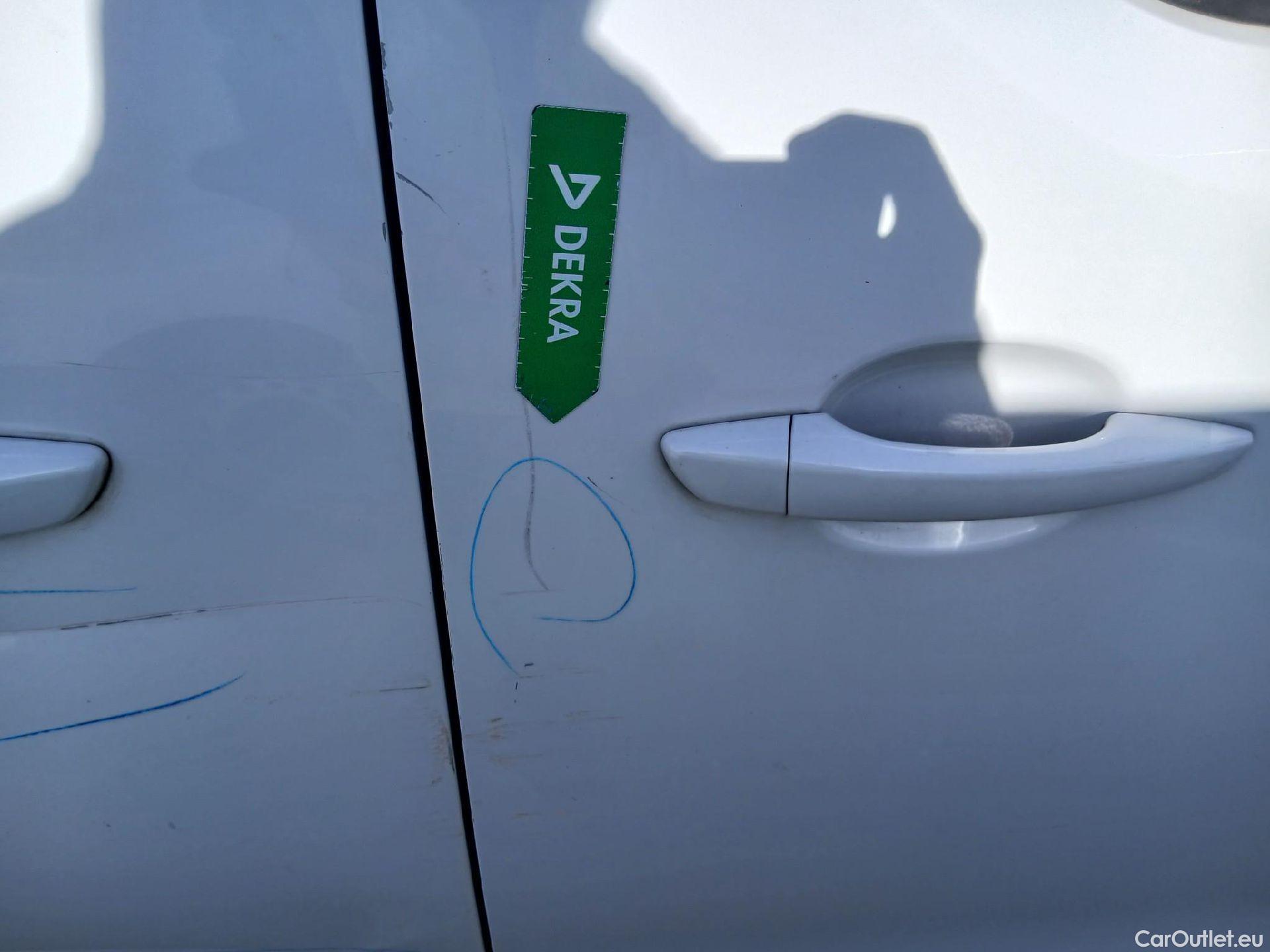  Fiat  Scudo FIAT  / 2021 / 4P / furgón Furgón L2 120cv MT6 Business (AC) #46