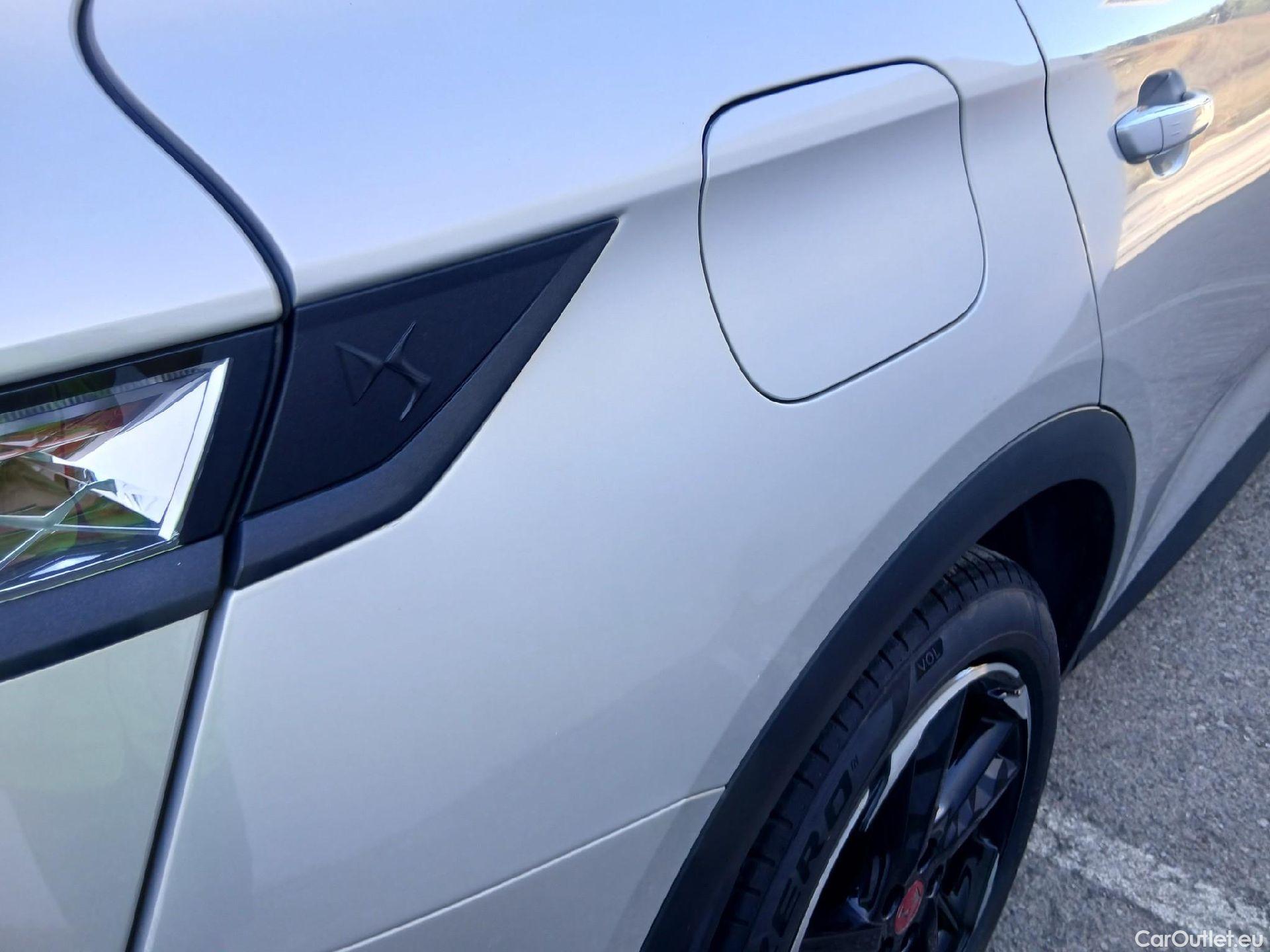  DS  DS7 DS DS 7 Crossback BlueHDi DE AT. PERF.LINE / 5P / 130 CV #13