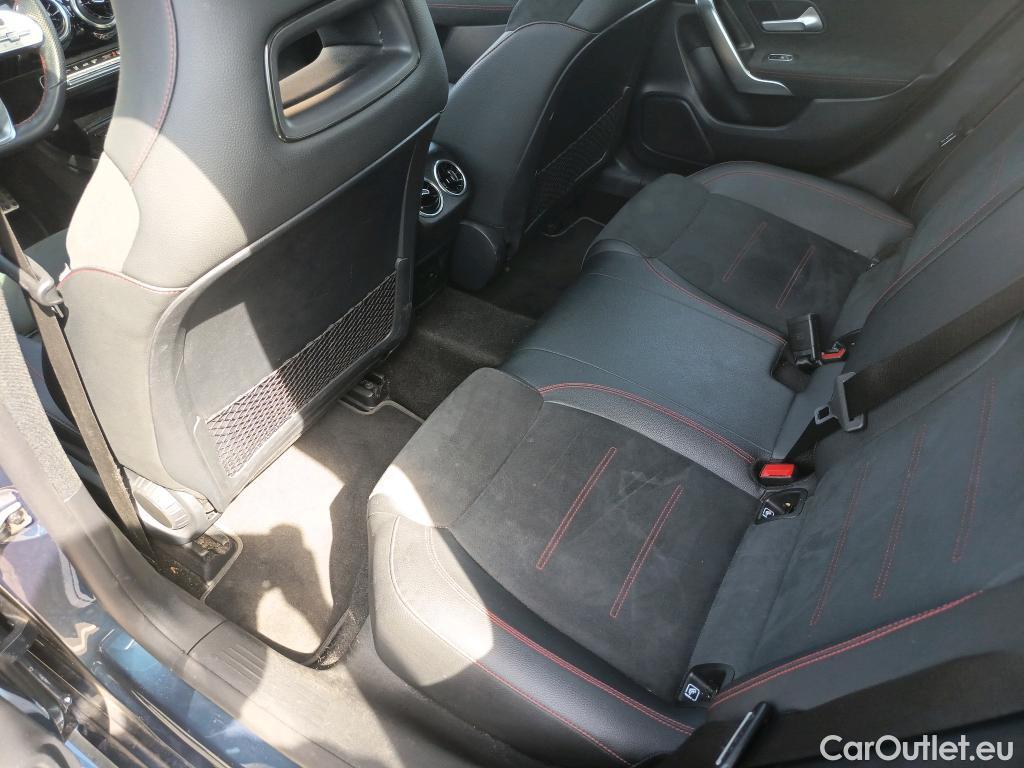  Mercedes  CLA-Klasse MERCEDES-BENZ CLA / 2019 / 5P / familiar CLA 250 4MATIC Shooting Brake #19