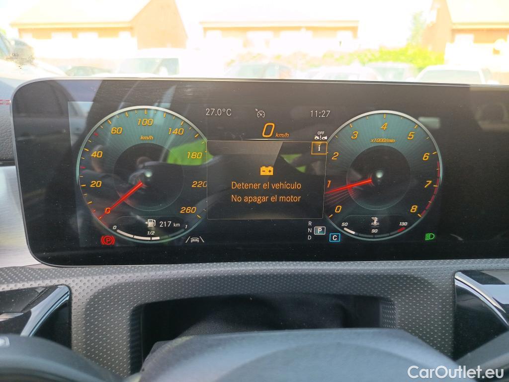  Mercedes  CLA-Klasse MERCEDES-BENZ CLA / 2019 / 5P / familiar CLA 250 4MATIC Shooting Brake #36