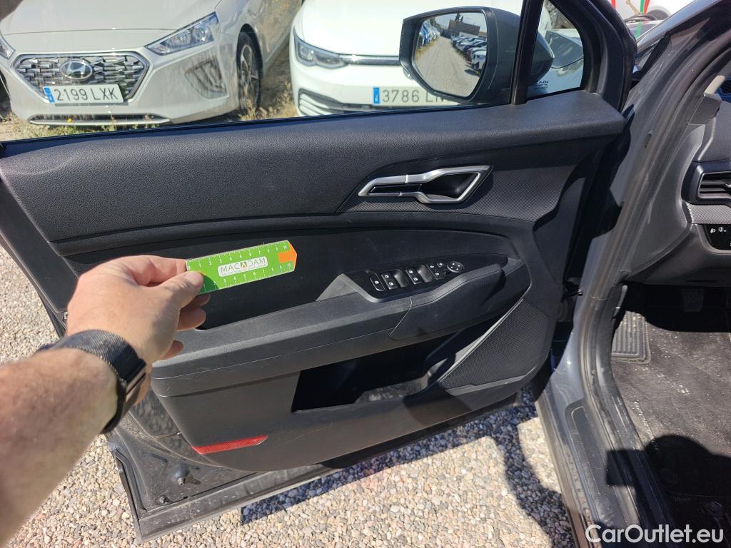  KIA  Sportage KIA  / 2022 / 5P / todoterreno 1.6 T-GDi 110kW (150CV) Concept 4x2 #27