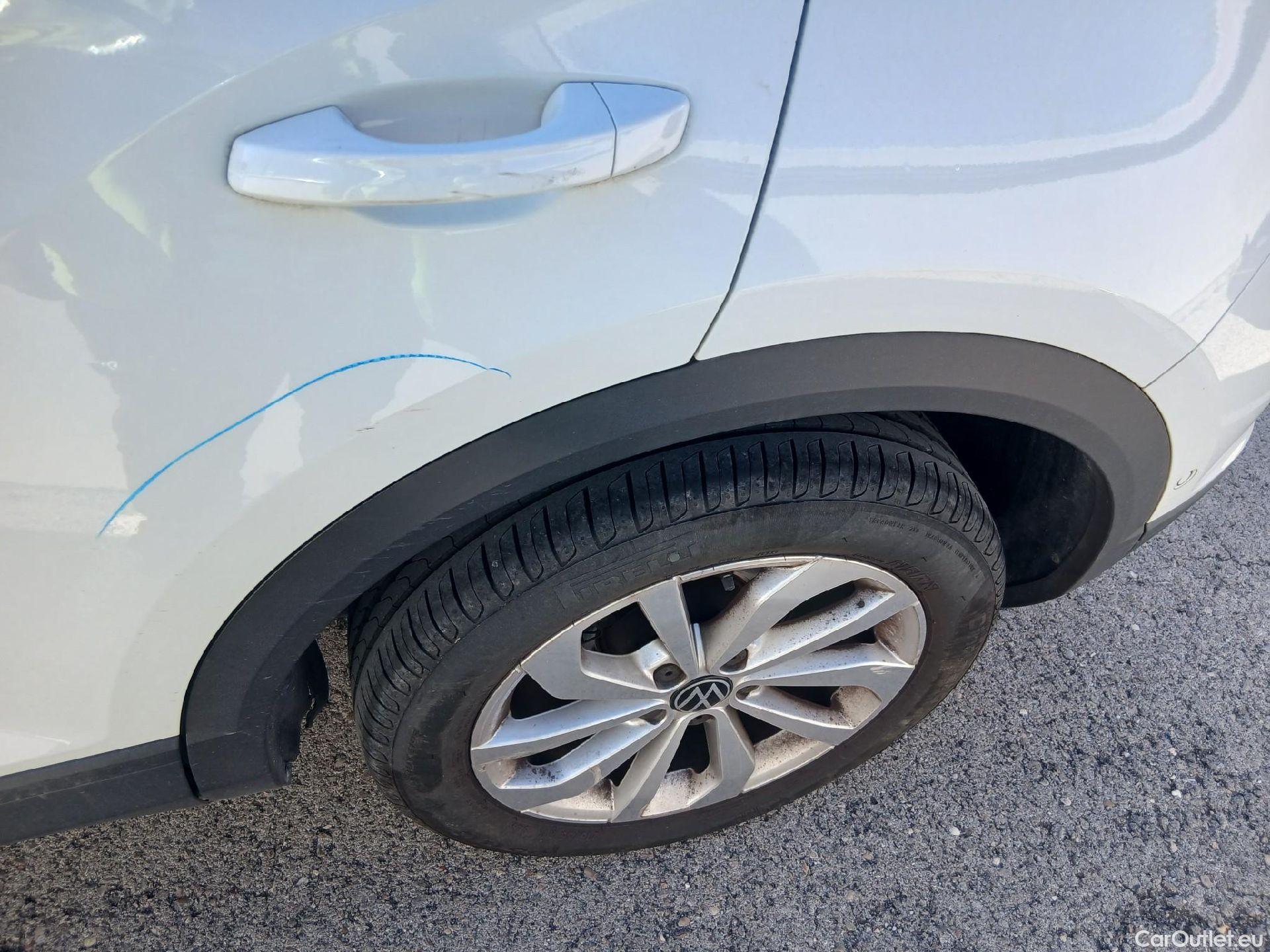  Volkswagen  T-ROC VOLKSWAGEN  / 2021 / 5P / todoterreno Life 2.0 TDI 85kW (115CV) #23