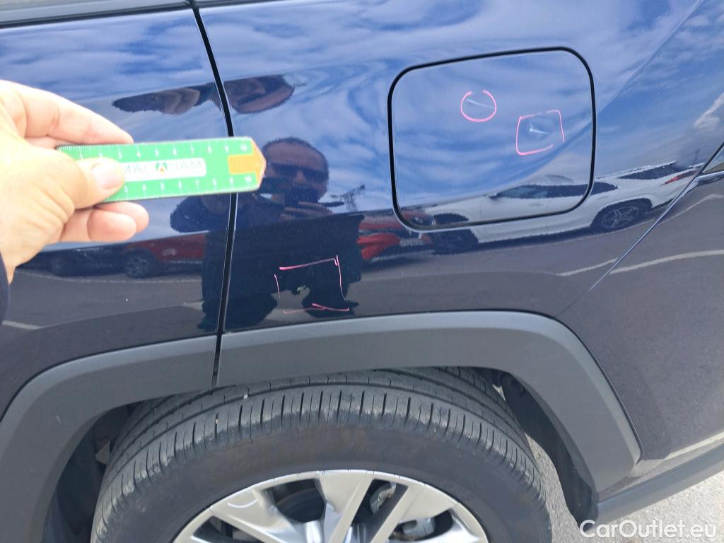  Toyota  RAV4 TOYOTA  / 2018 / 5P / todoterreno 2.5l 220H Luxury #11