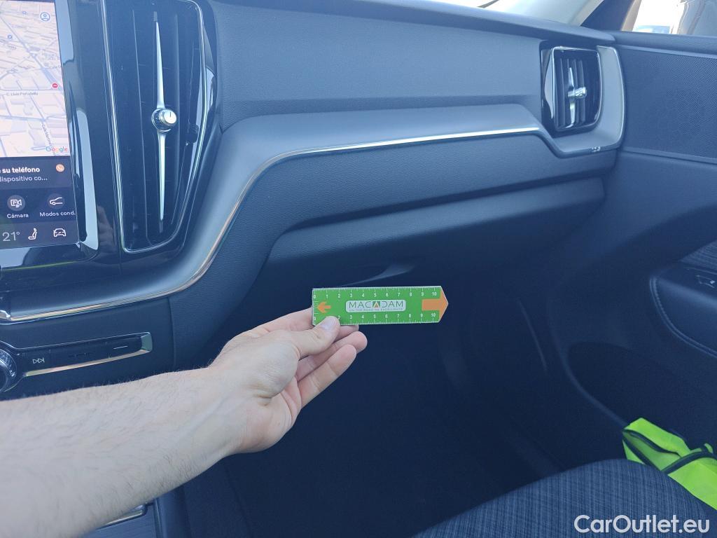  Volvo  XC60 VOLVO  / 2017 / 5P / todoterreno 2.0 B4 D Core Auto #25