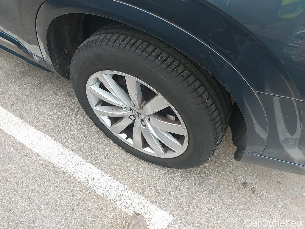  Volvo  XC90 VOLVO  2.0 D5 AWD Momentum 235 CV #22