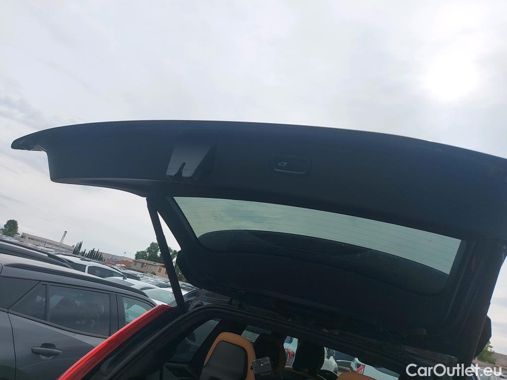  Volvo  XC90 VOLVO  2.0 D5 AWD Momentum 235 CV #26