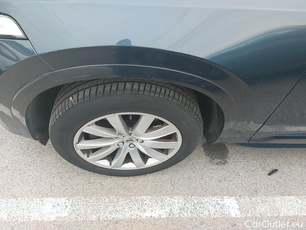  Volvo  XC90 VOLVO  2.0 D5 AWD Momentum 235 CV #20