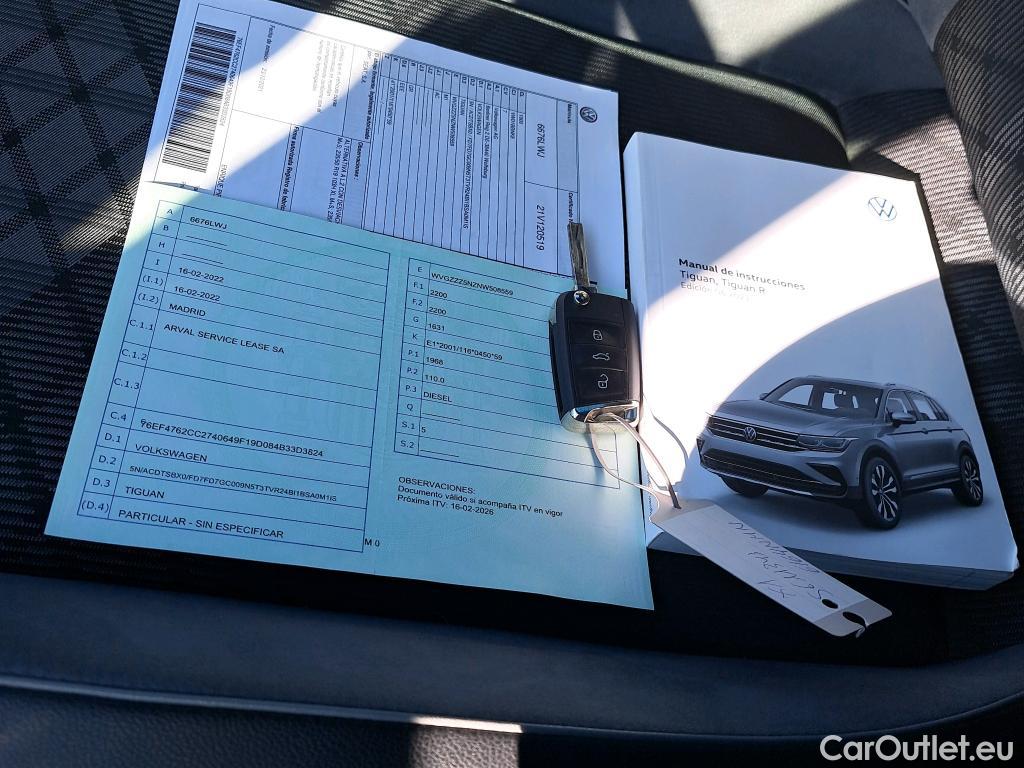  Volkswagen  Tiguan VOLKSWAGEN  R-Line 2.0 TDI 150 CV DSG #2