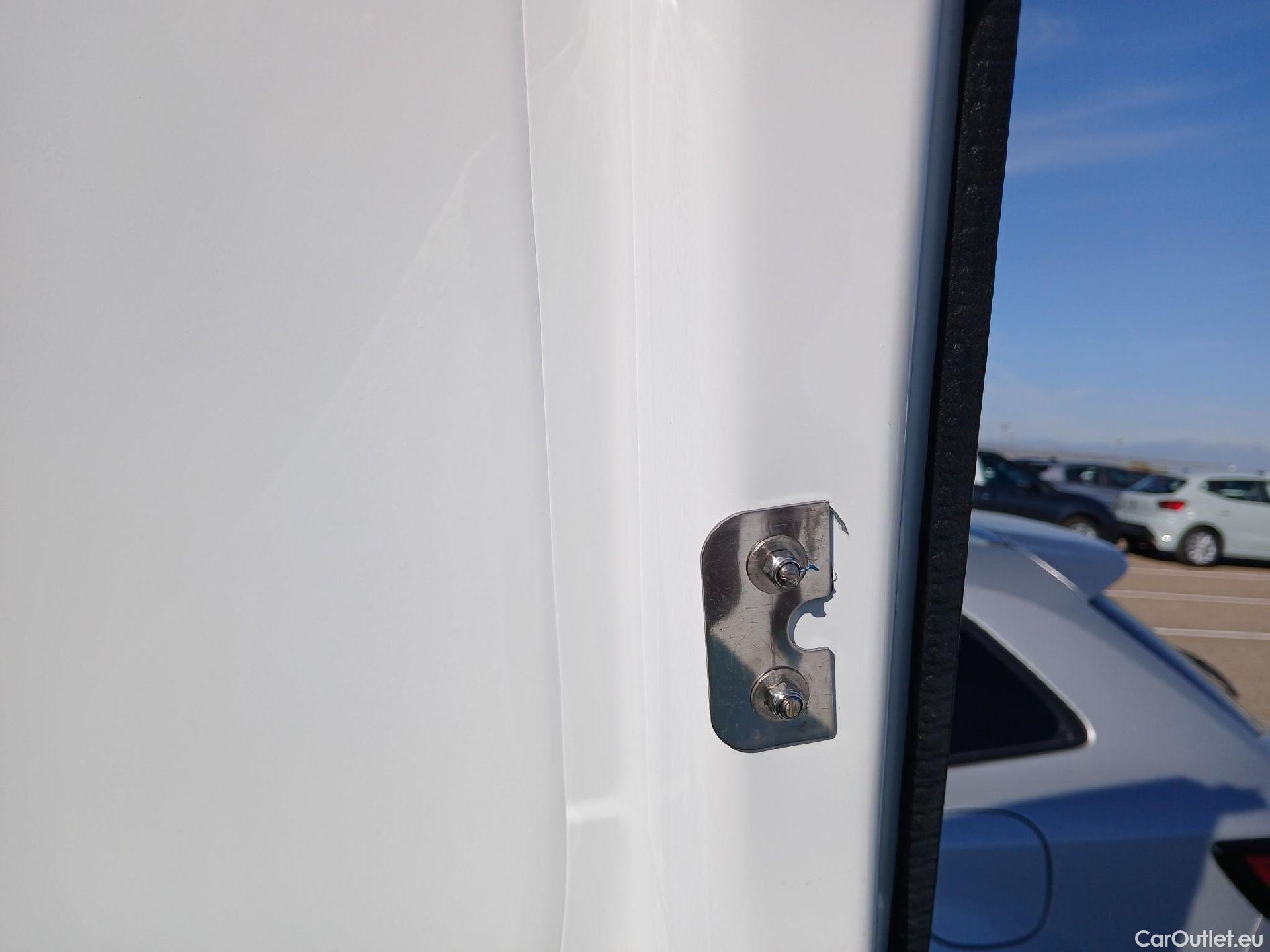  Citroen  Berlingo CITROEN  / 2018 / 3P / furgón derivado de turismo Talla M BlueHDi 100 CONTROL #1