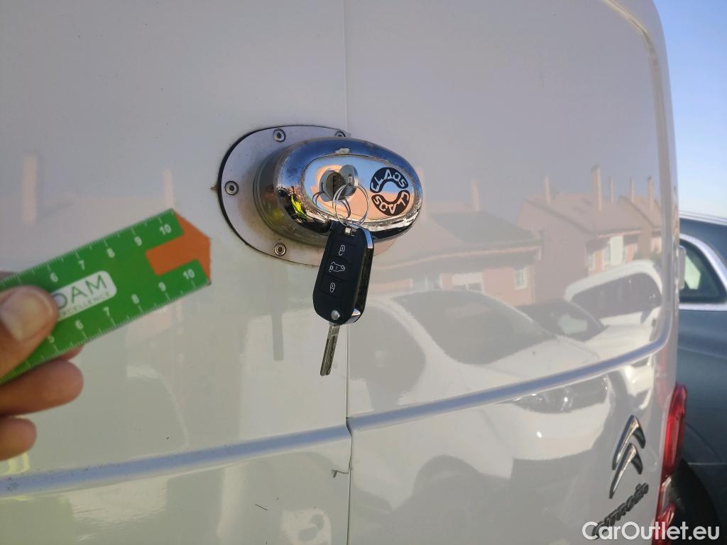  Citroen  Jumpy CITROEN  / 2016 / 4P / furgón Furgón Talla M BlueHDi 100 S&S 6v #38