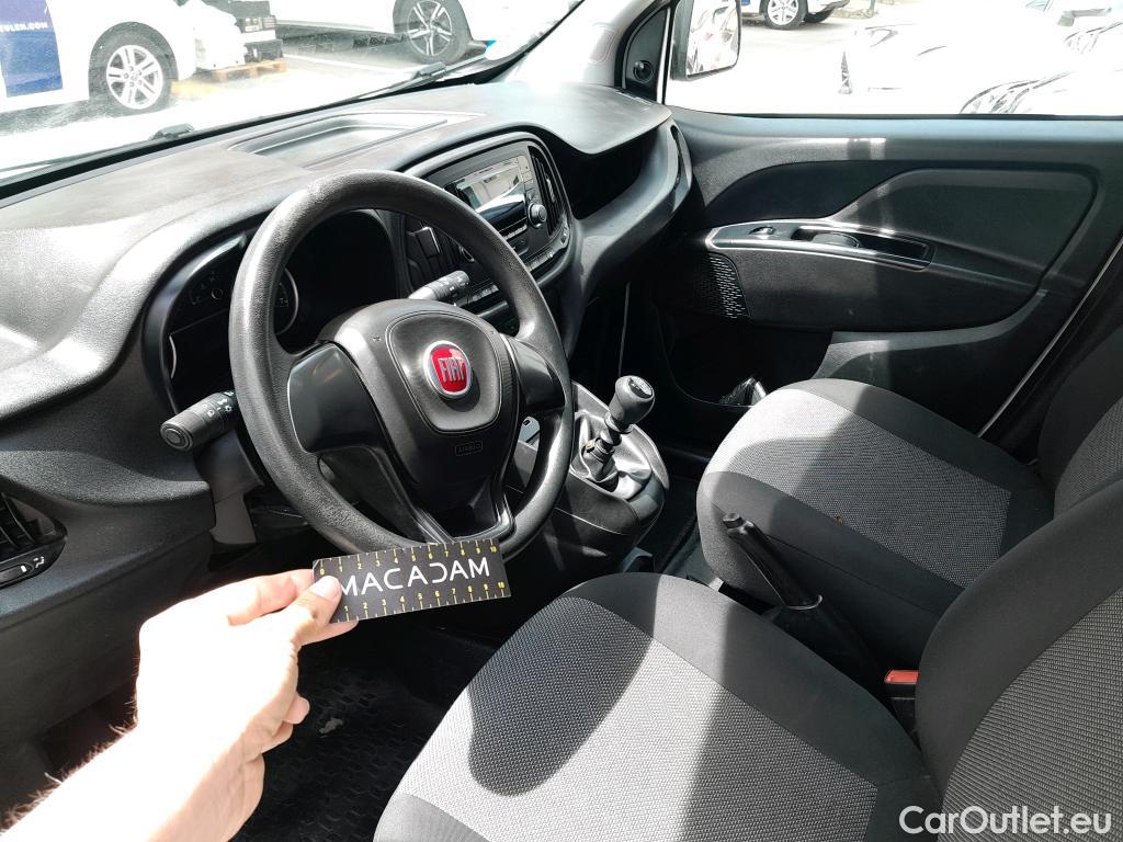  Fiat  Doblo FIAT Doblò Cargo/2015/3P/furgón derivado de turismo Cargo Base Plus 1.4 Tjet 89kW GNC  #28