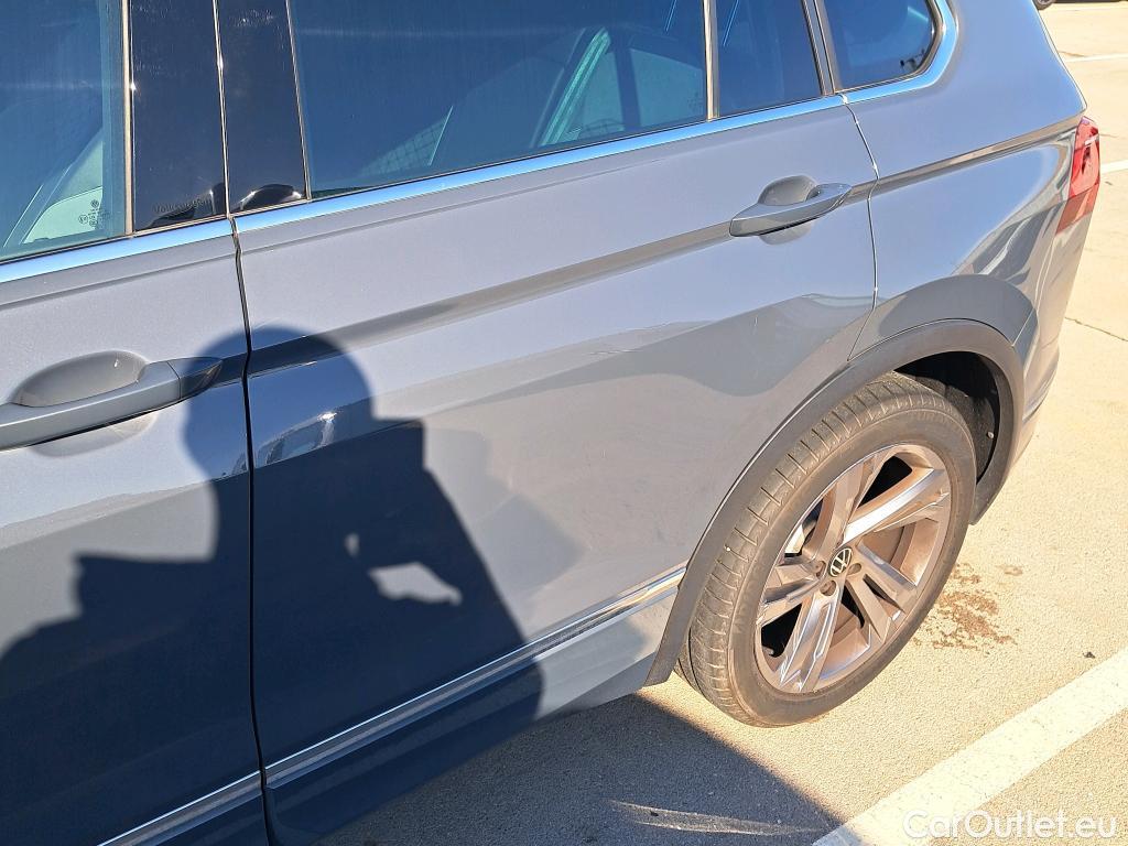  Volkswagen  Tiguan VOLKSWAGEN  R-Line 2.0 TDI 150 CV DSG #19