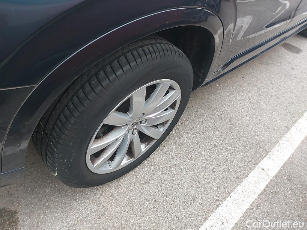  Volvo  XC90 VOLVO  2.0 D5 AWD Momentum 235 CV #18