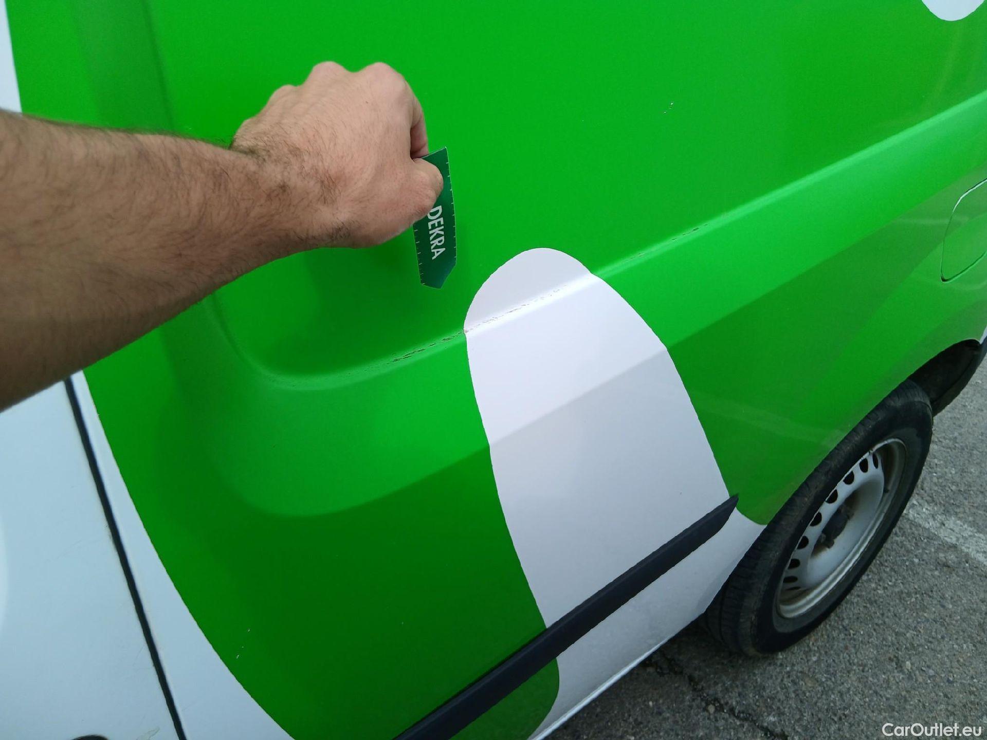  Renault  Kangoo RENAULT  Furgón dCi 75 CV #17