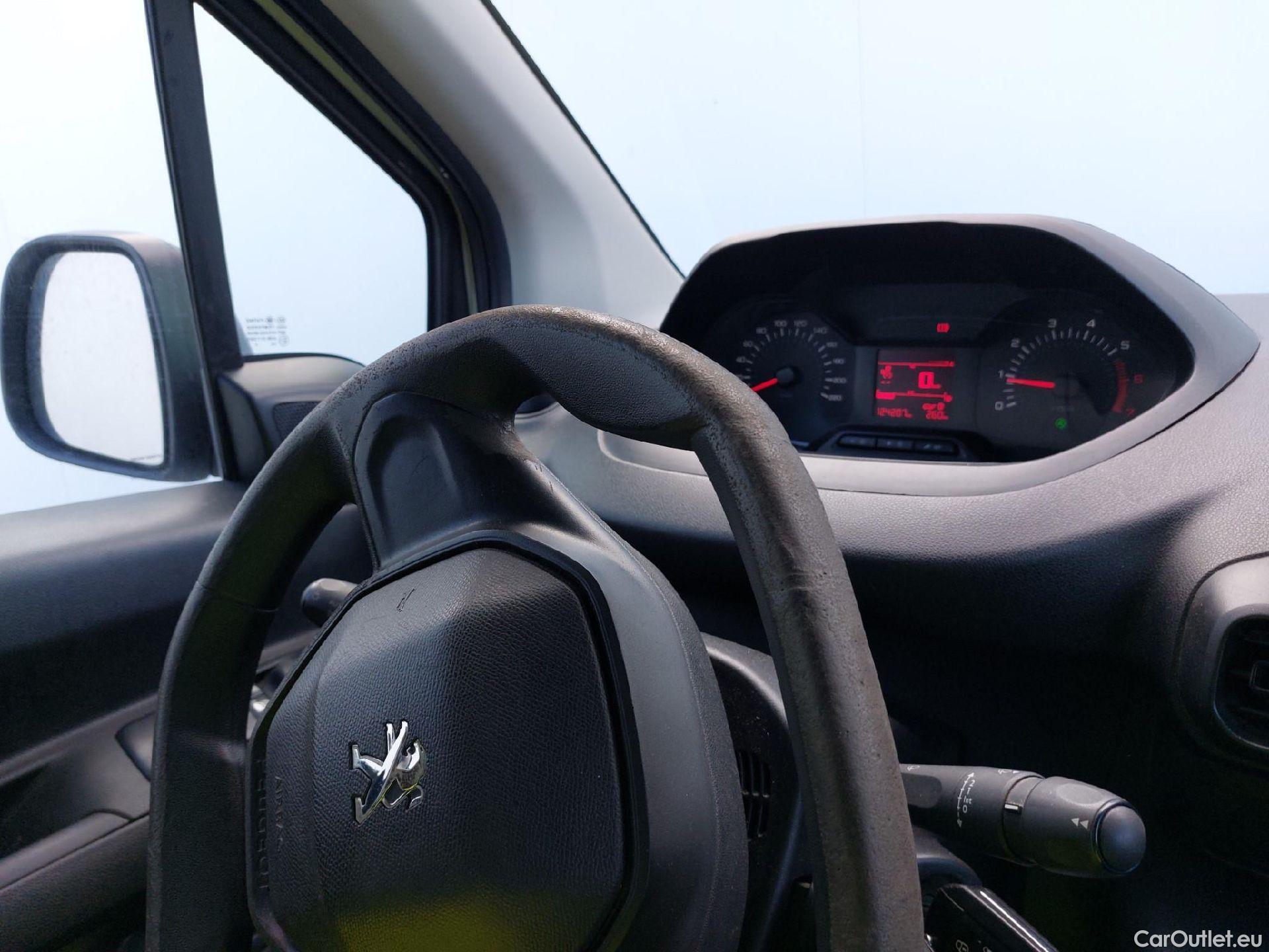  Peugeot  Partner PEUGEOT  / 2018 / 3P / furgón derivado de turismo Pro Standard 600kg BlueHDi 73kW (AC) #12