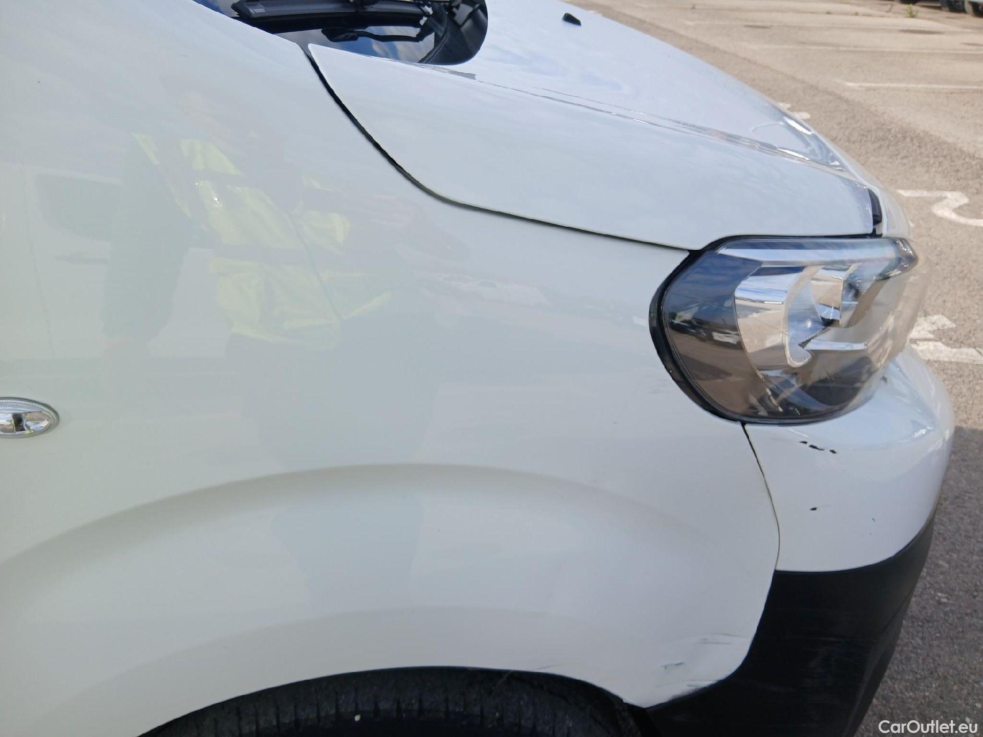  Peugeot  Expert PEUGEOT  / 2016 / 4P / furgón Furgón Premium 1.5 BlueHDi 100 Standard (AC) #26
